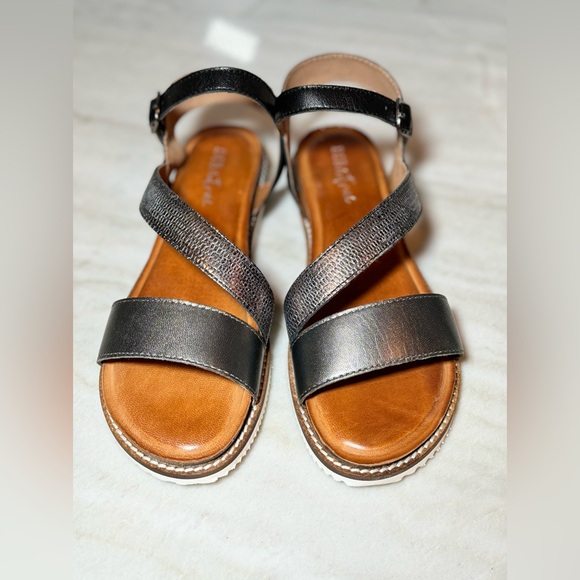 Diba True Fiesta Time Sandals NEW Size 8.5 - Picture 3 of 16
